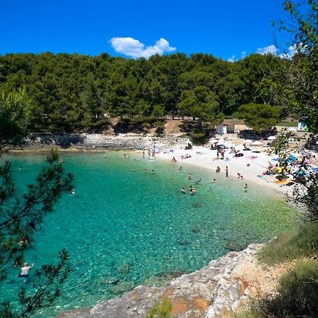 New Renovated Apartment 15 Min From Beach On Foot Pula Extérieur photo