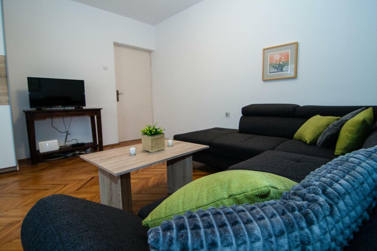 New Renovated Apartment 15 Min From Beach On Foot Pula Extérieur photo