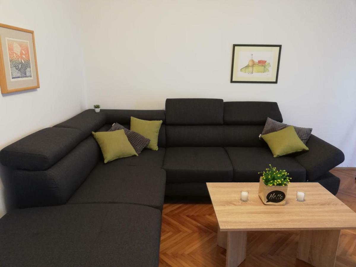 New Renovated Apartment 15 Min From Beach On Foot Pula Extérieur photo