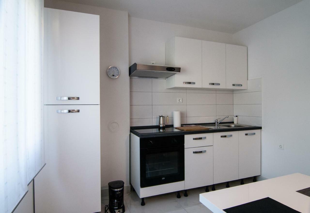 New Renovated Apartment 15 Min From Beach On Foot Pula Extérieur photo