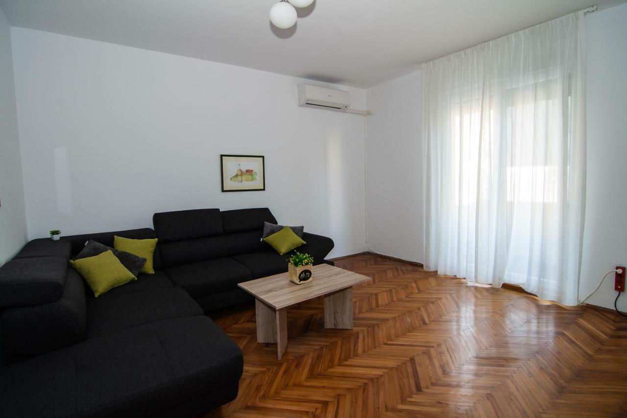 New Renovated Apartment 15 Min From Beach On Foot Pula Extérieur photo