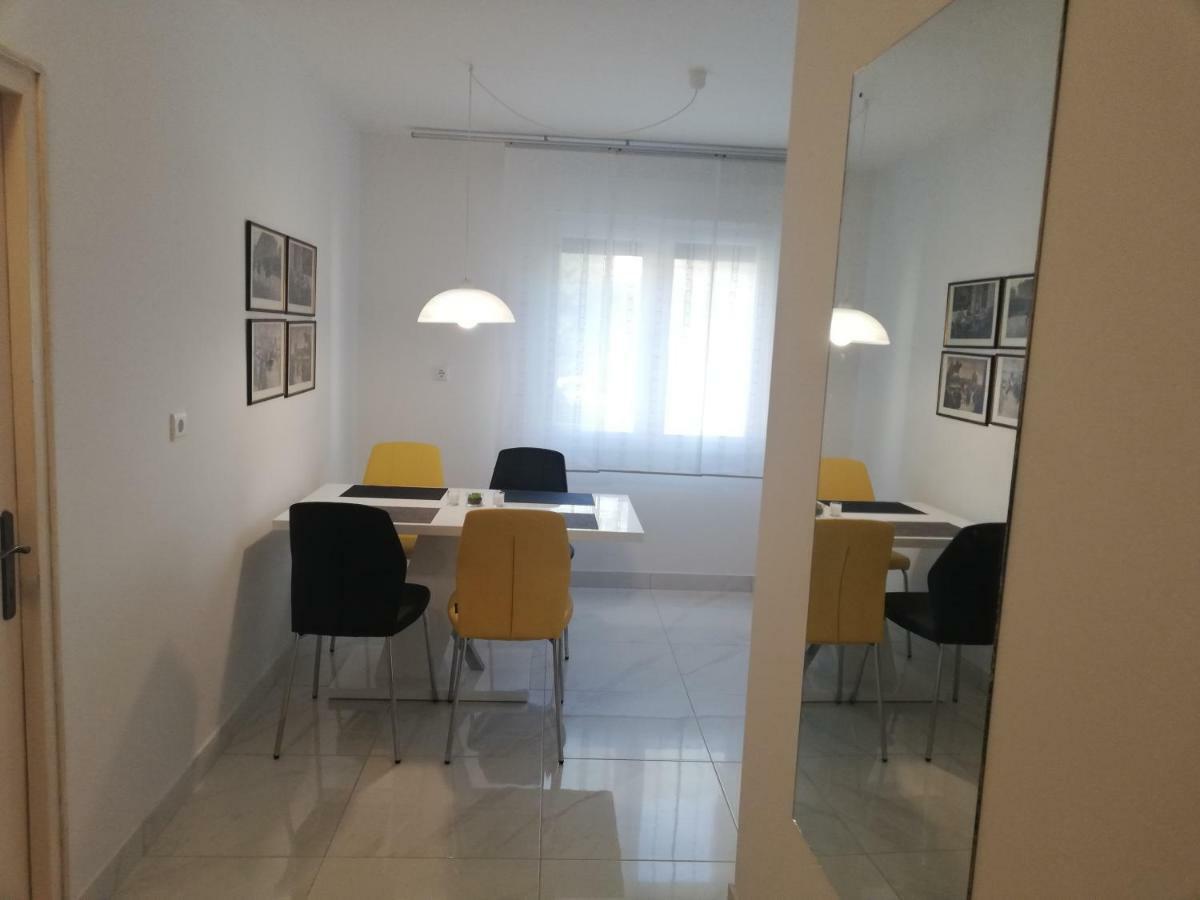 New Renovated Apartment 15 Min From Beach On Foot Pula Extérieur photo