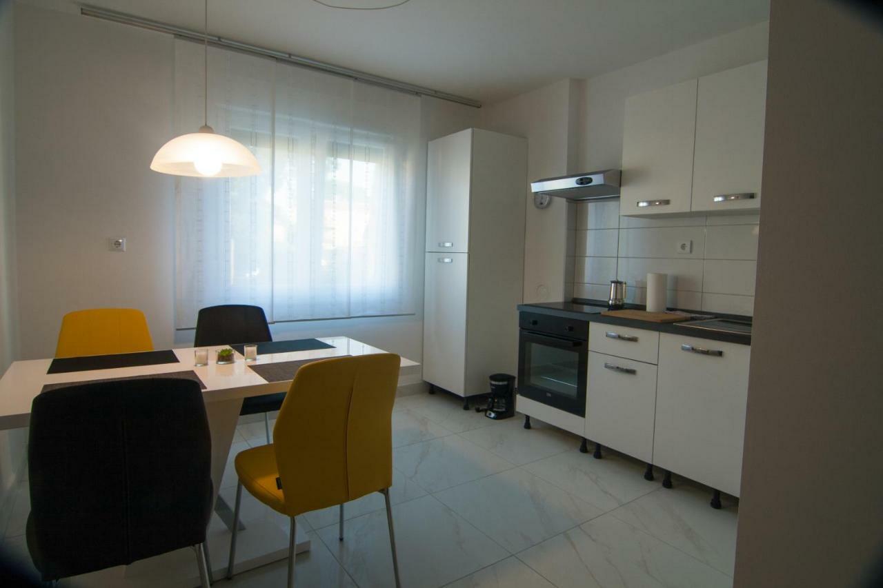 New Renovated Apartment 15 Min From Beach On Foot Pula Extérieur photo