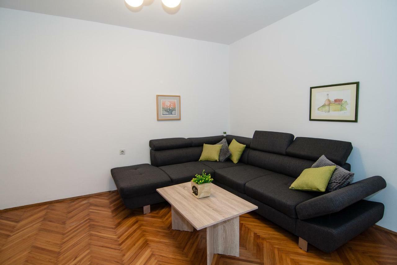 New Renovated Apartment 15 Min From Beach On Foot Pula Extérieur photo